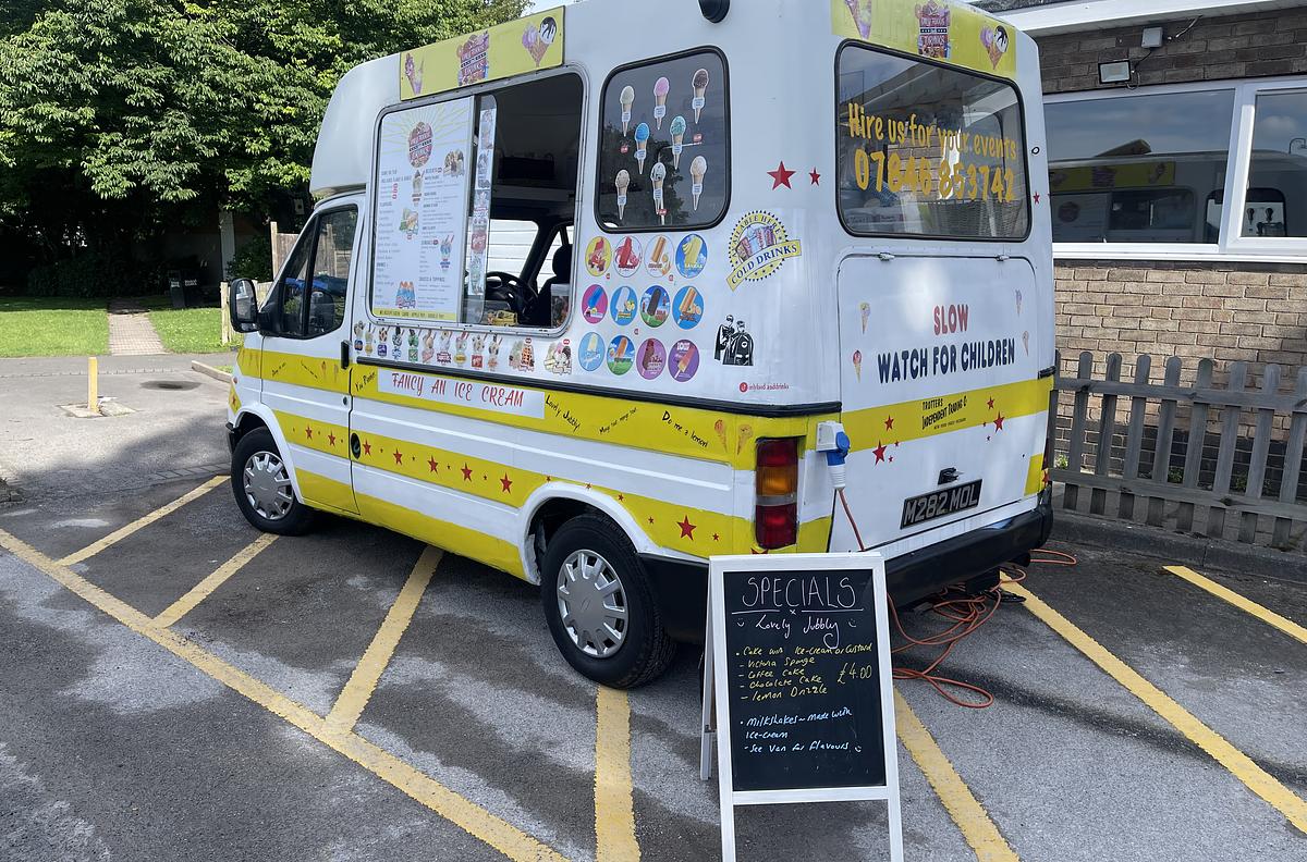 Ice cream van 