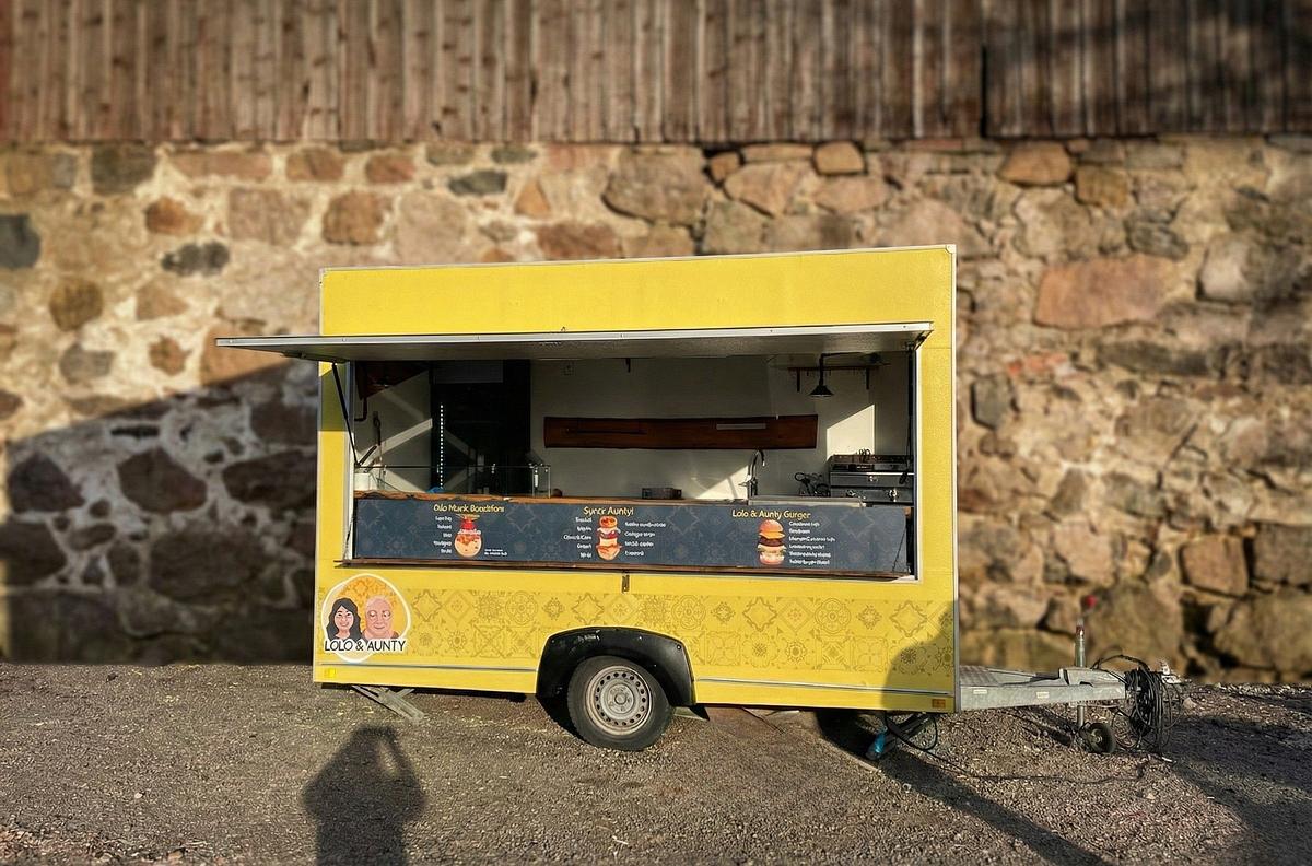 Lolo & Aunty Foodtruck