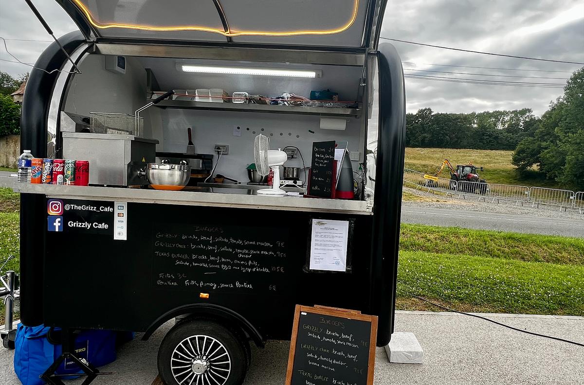 Grizzly Cafe food truck