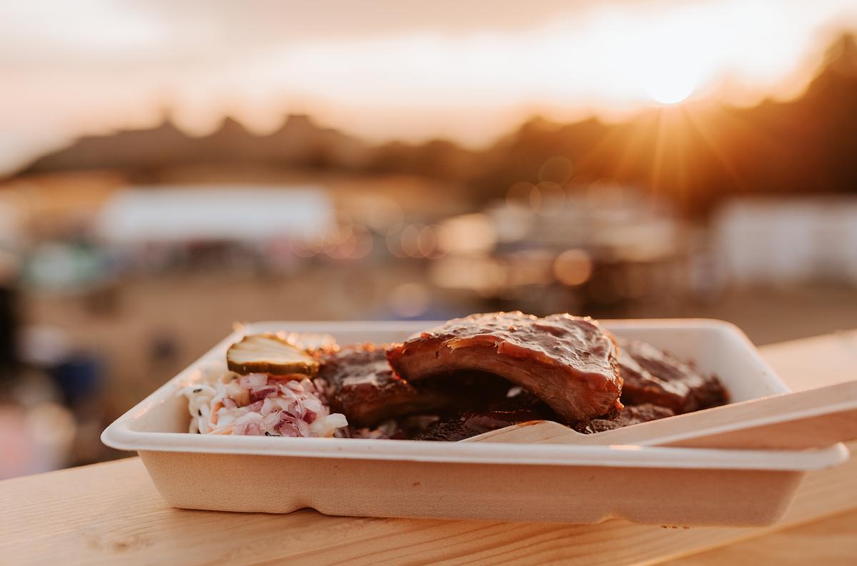 Burgere & slow-smoked BBQ
