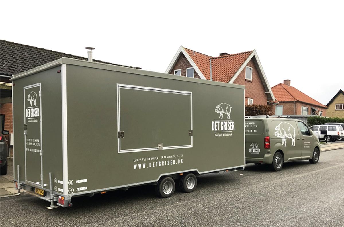 Bornholmske Gourmet Hotdogs og Flæskestegssandwich