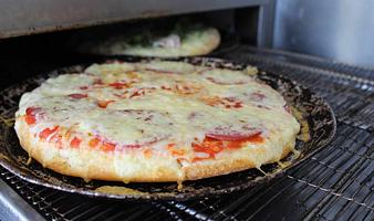 Pizzatruck by Foodtruckers-ontour