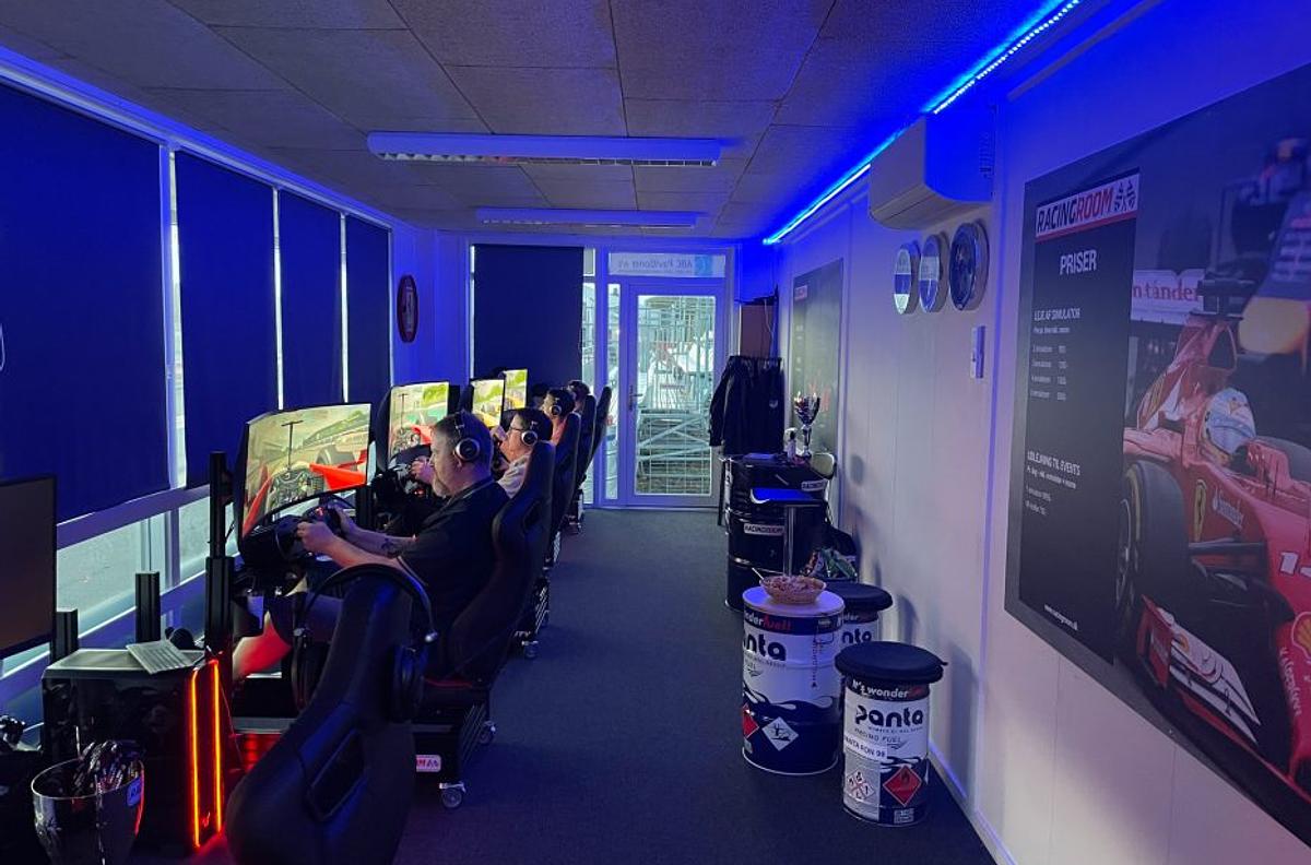 Formel 1 simulator hos Racingroom