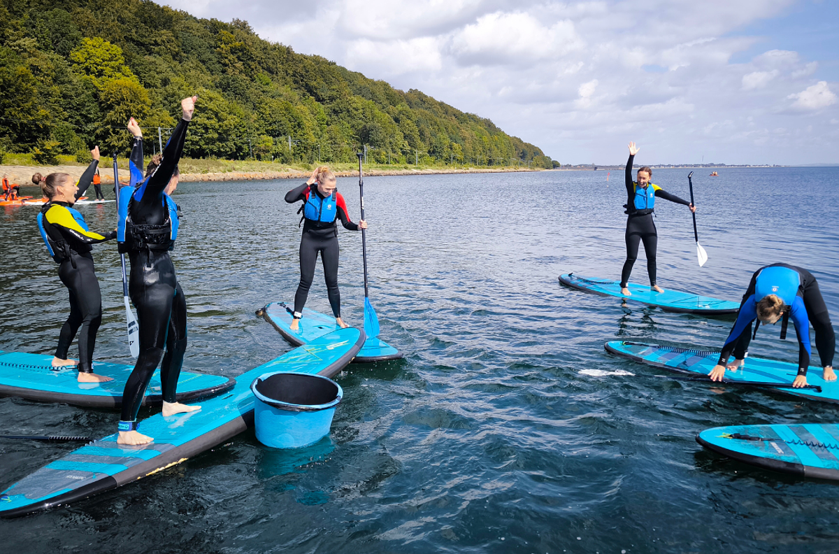 Polterabend med sup surfing