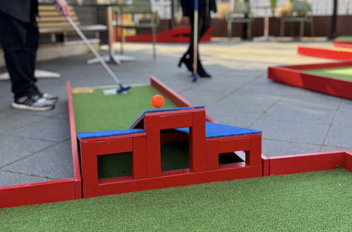 Minigolf på Bakken