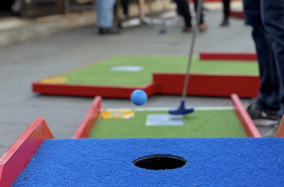 Minigolf på Bakken