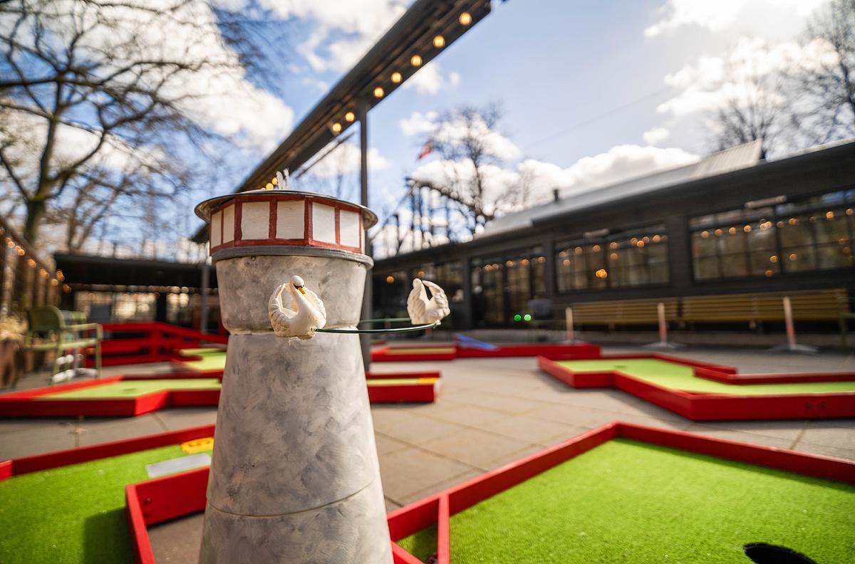 Minigolf på Bakken