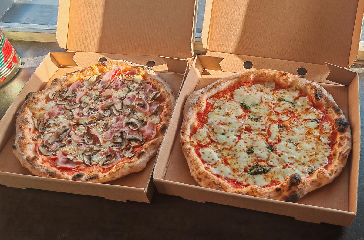 Rowie's Pizza