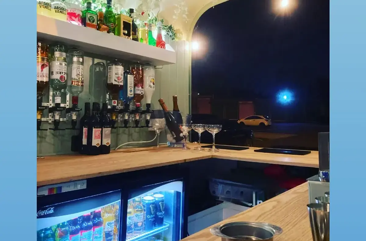 The horsebox mobile bar 