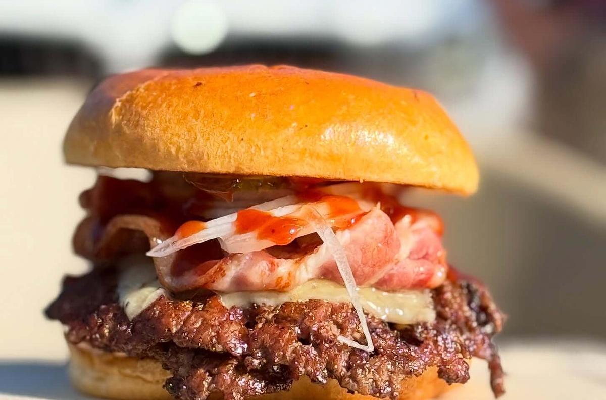 Alice Foodtruck - Bao Bun - Smashburger - Tacos - Fusion Bowls