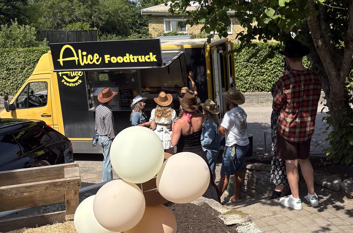 Alice Foodtruck - Bao Bun - Smashburger - Tacos - Fusion Bowls