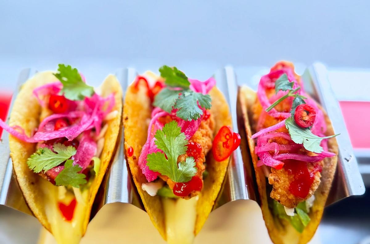 Alice Foodtruck - Bao Bun - Smashburger - Tacos - Fusion Bowls