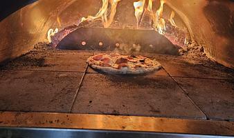 Woodfired Pizza / Crumble / Loaded Fries