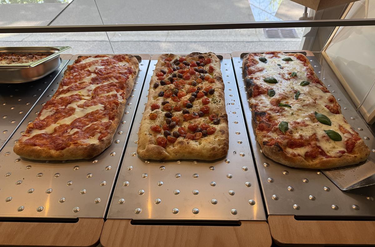 Römische Pizza am Stück,Lasagna,Sandwich, Tiramisù 