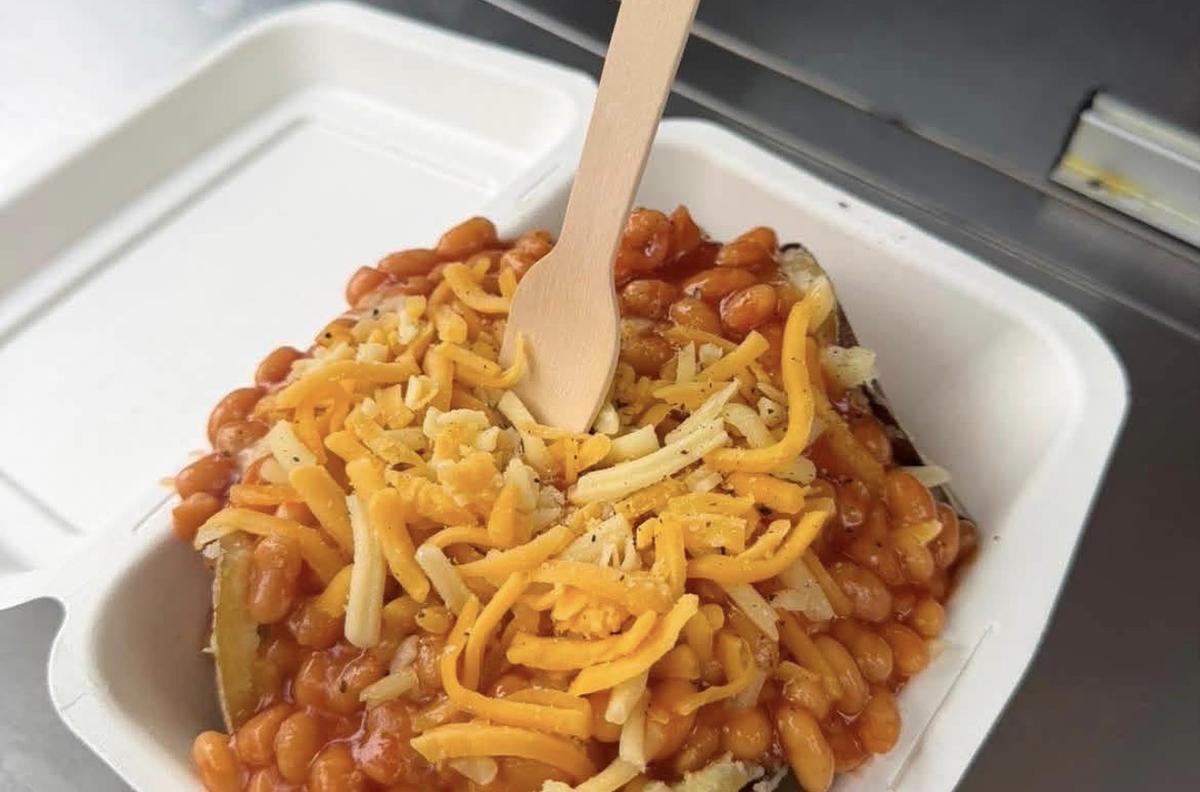 Jacket potatoes 