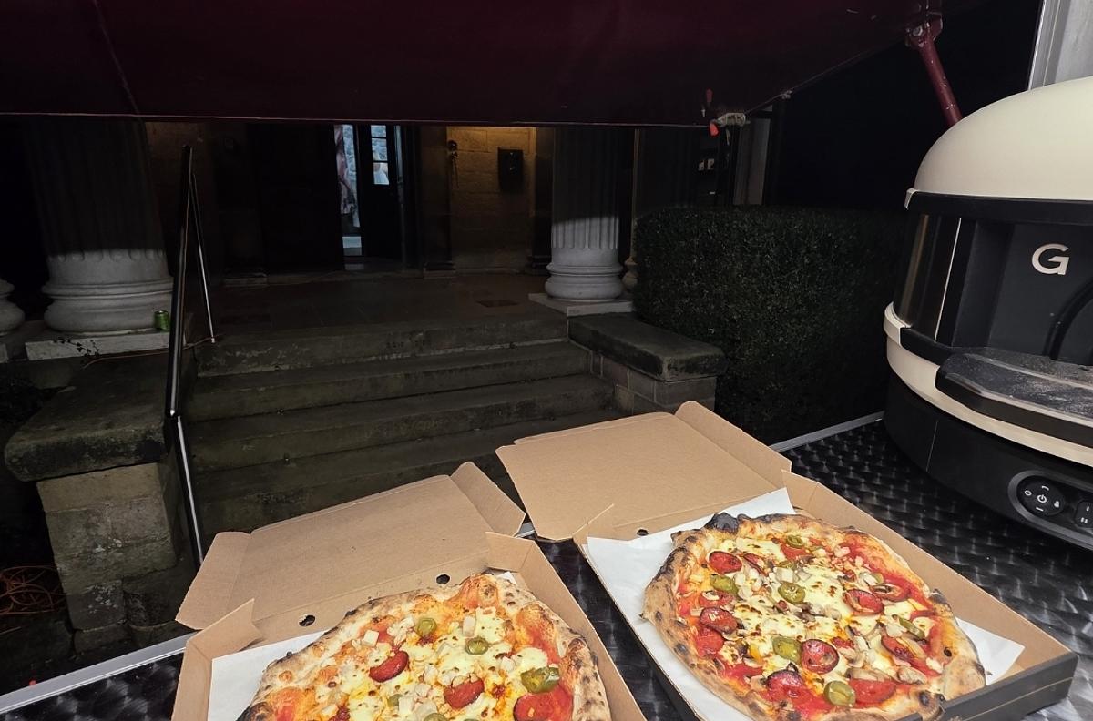 Artisan Pizza Neapolitan-style