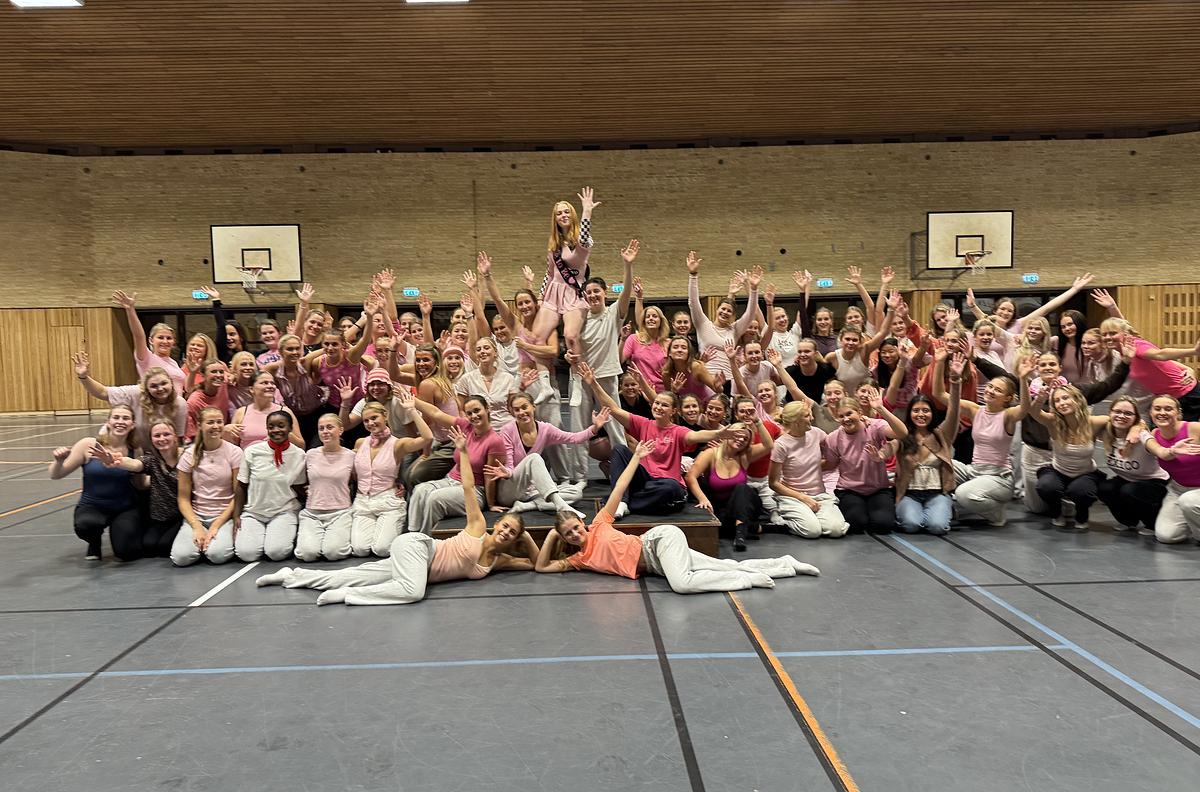 Underholdende danseundervisning & yoga
