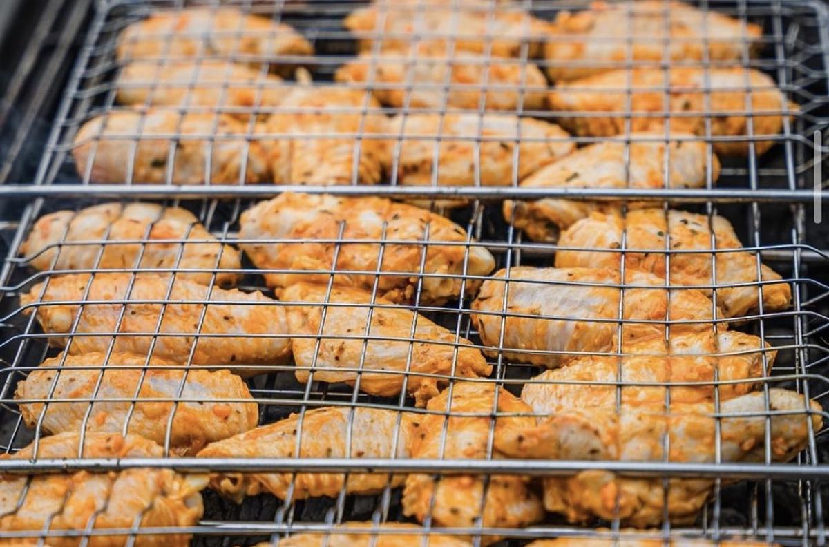 WE GRILL & YOU CHILL