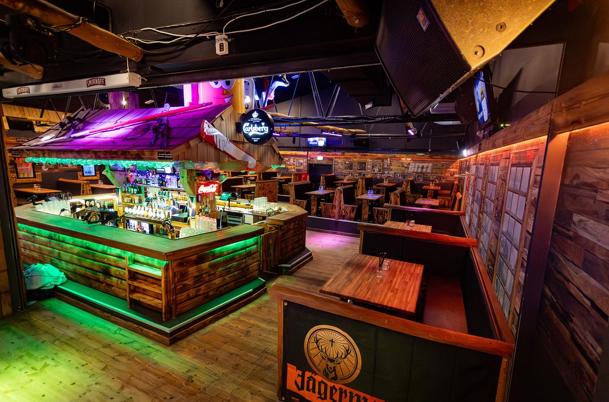 Bartender på Zwei Grosse