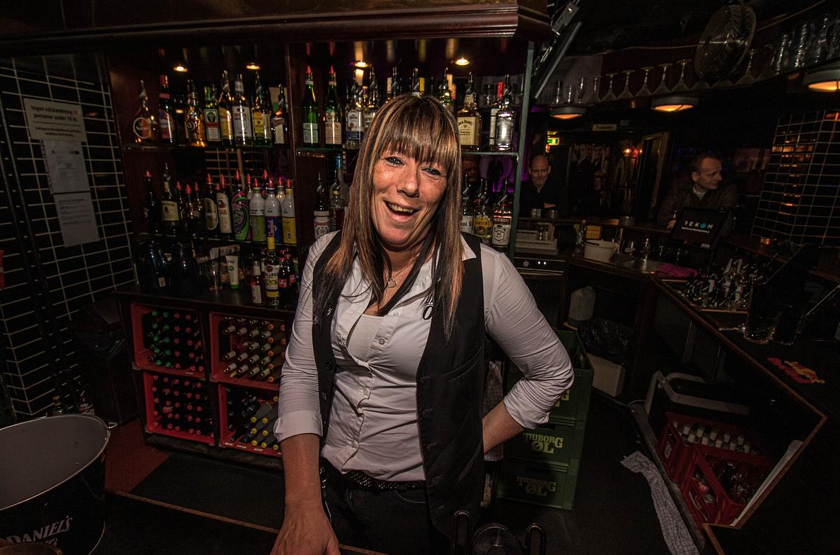 Bartender på James Bond