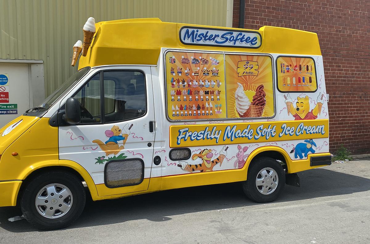 Ice cream van dessert van
