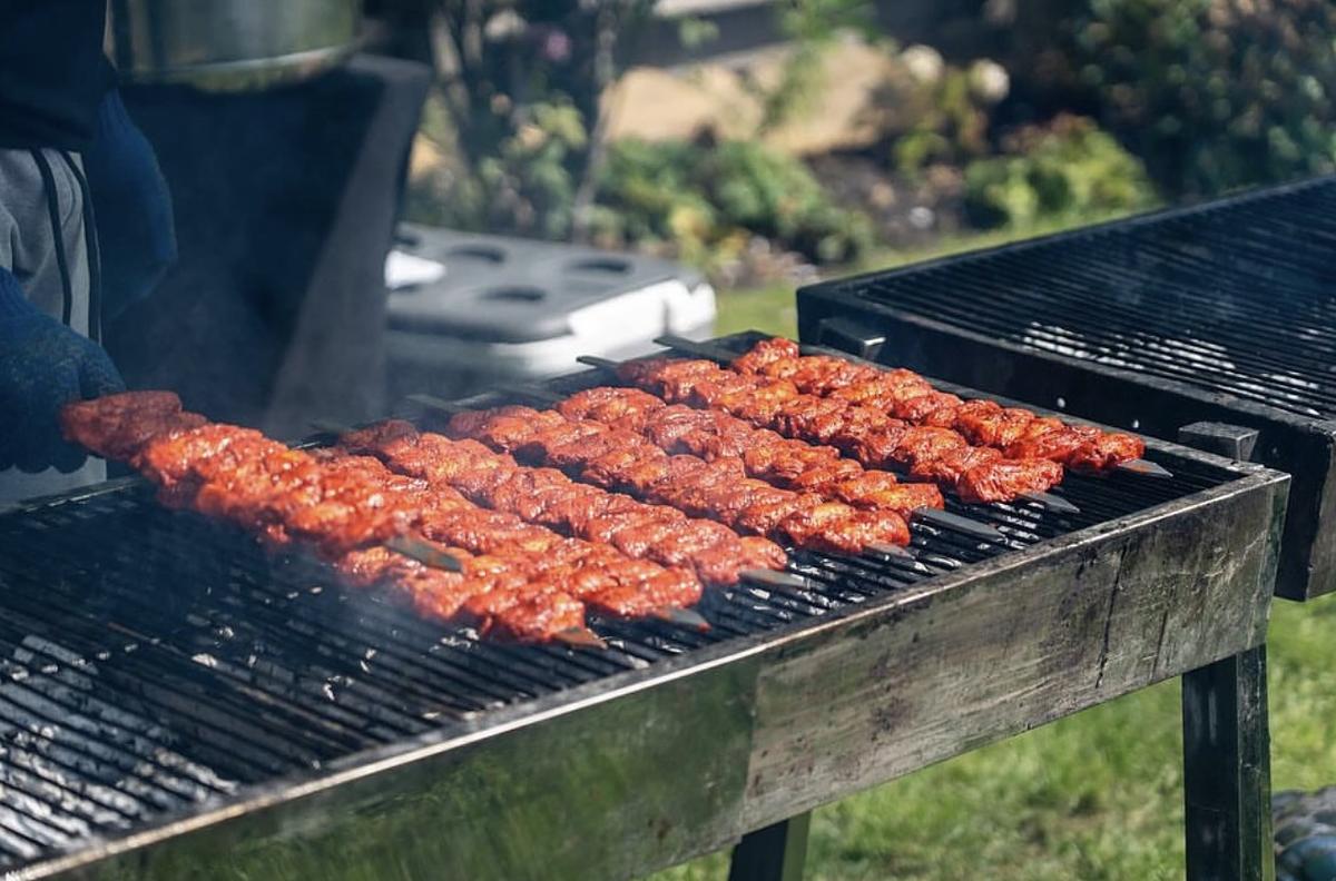 WE GRILL & YOU CHILL