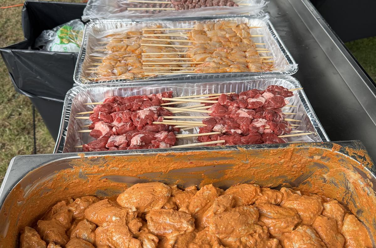WE GRILL & YOU CHILL