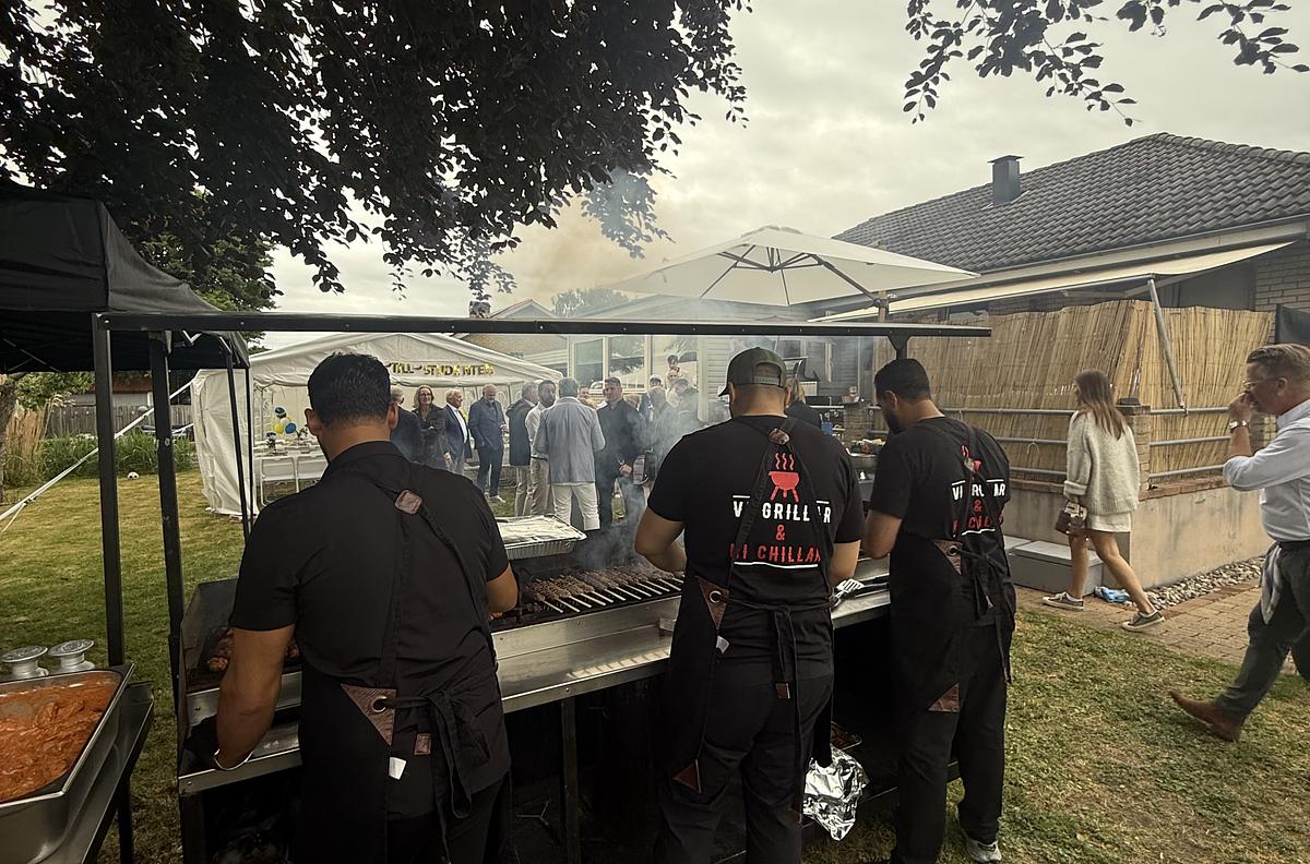 WE GRILL & YOU CHILL