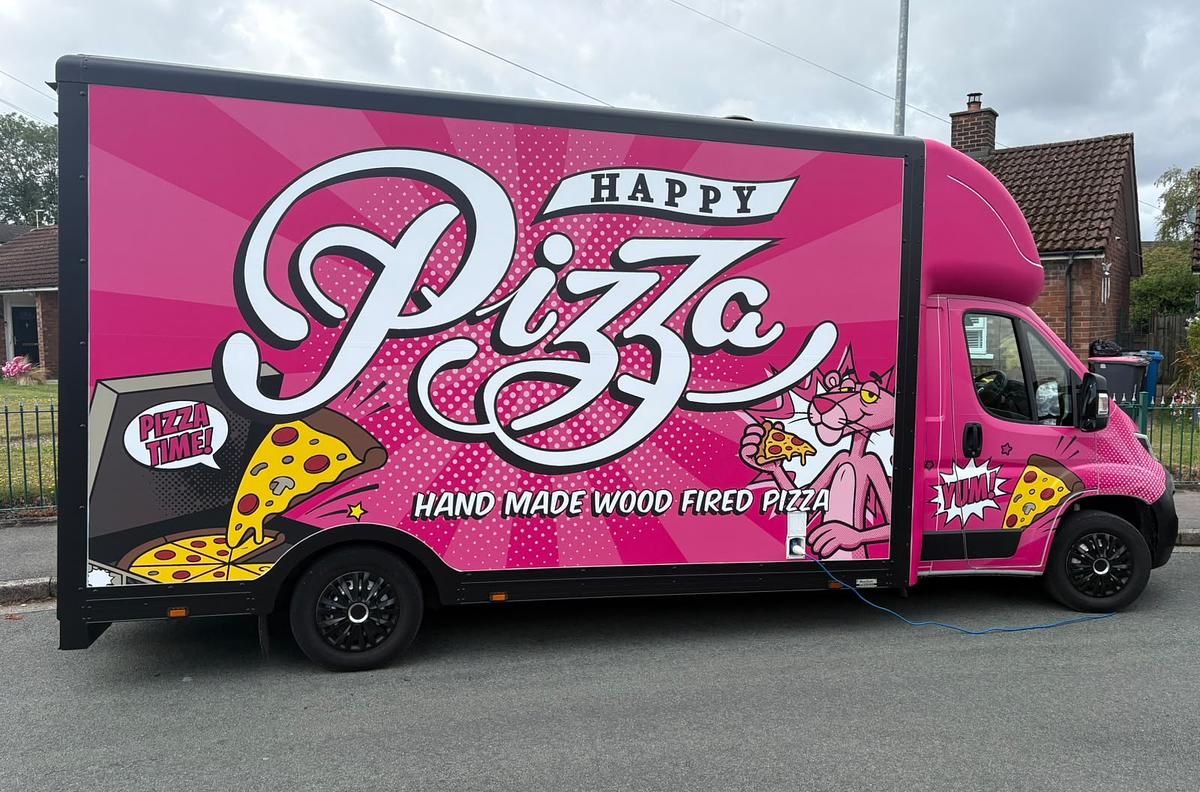 Happy pizza van