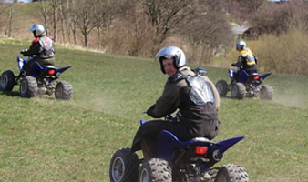 Pakkeløsning - ATV, bilrally i gamle biler, lerdueskydning m.m.