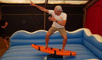 The Surfer hos Shoot to Thrill