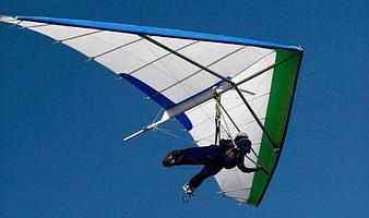 Prøv hanggliding - en højtflyvende oplevelse