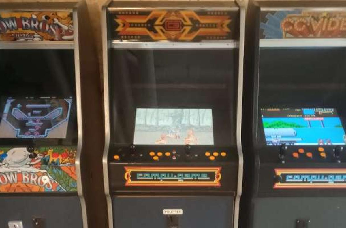 Tounge Numb - Arcade og retrokonsoller