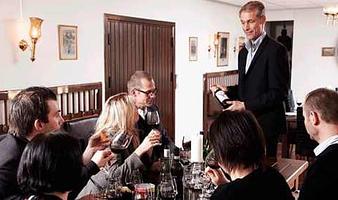 Vinsmagning - Kjaer og Sommerfeldt