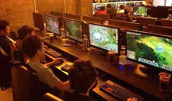 Lets play - Netcafe og internet cafe