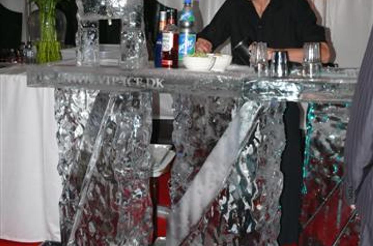Alt i is ( Isterninger & Ice Bar )