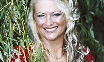 Connie Hansen - Professionel Mavedans