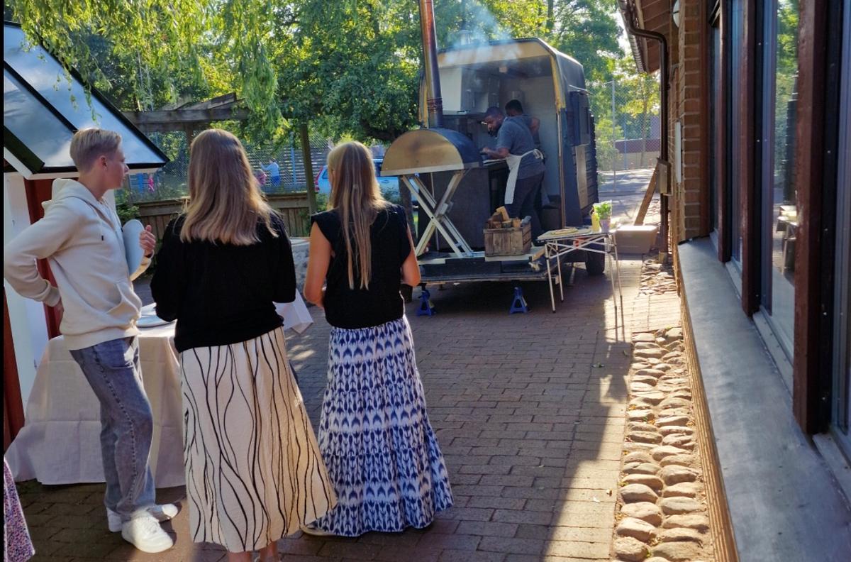 Truenapo450 ° pizza foodtruck/ Vedugns Napolitanska pizza