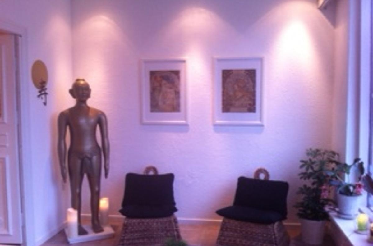 Polterabend. Massage & wellness behandling. Zonekilden.