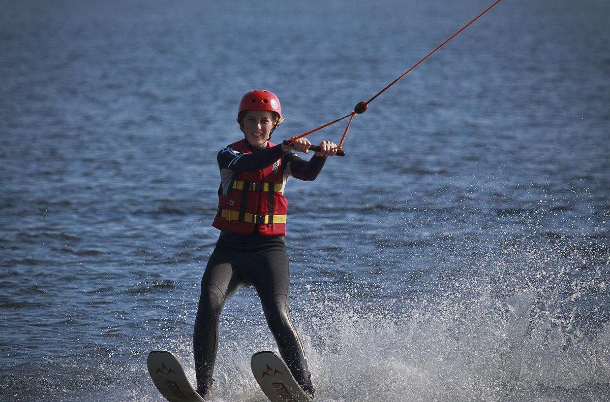 Wakeboard & vandski på kabel