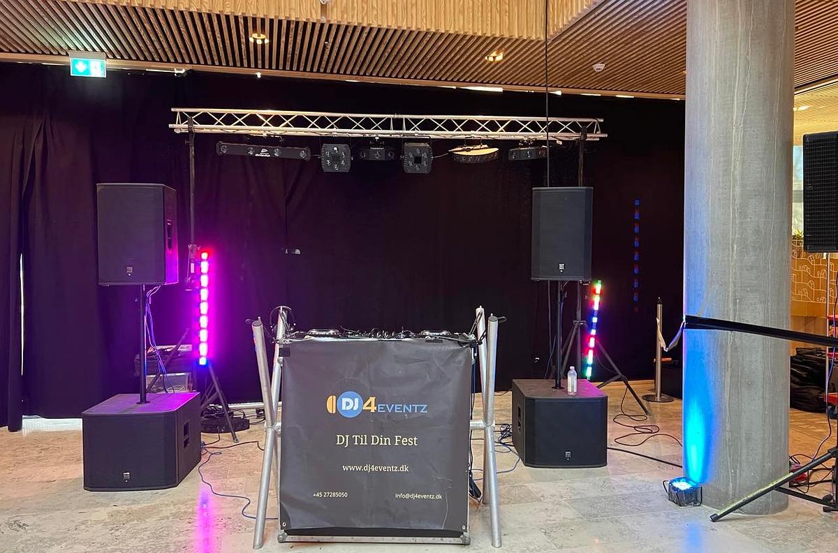 DJ TIL DIN FEST