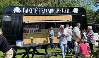 Oaklié’s Farmhouse Grill