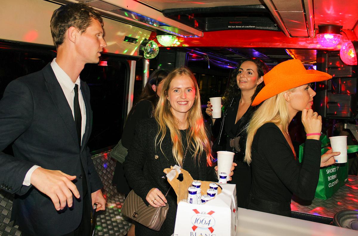 Partybus / Eventkørsel / Barbus