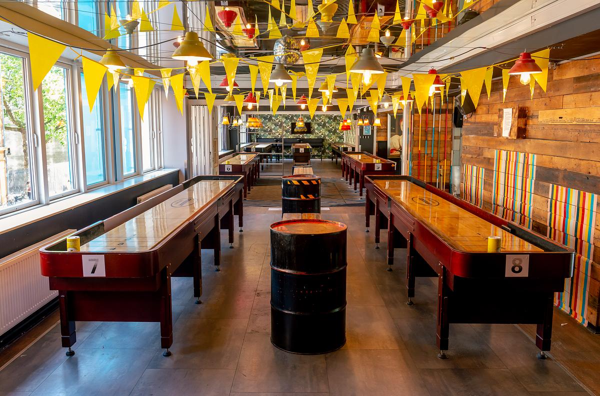 Petanque bar