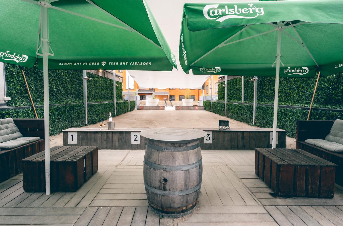 Petanque bar