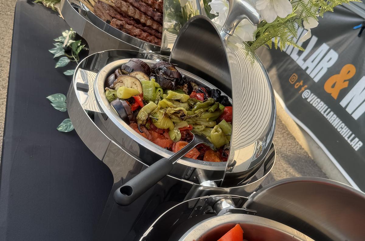 WE GRILL & YOU CHILL