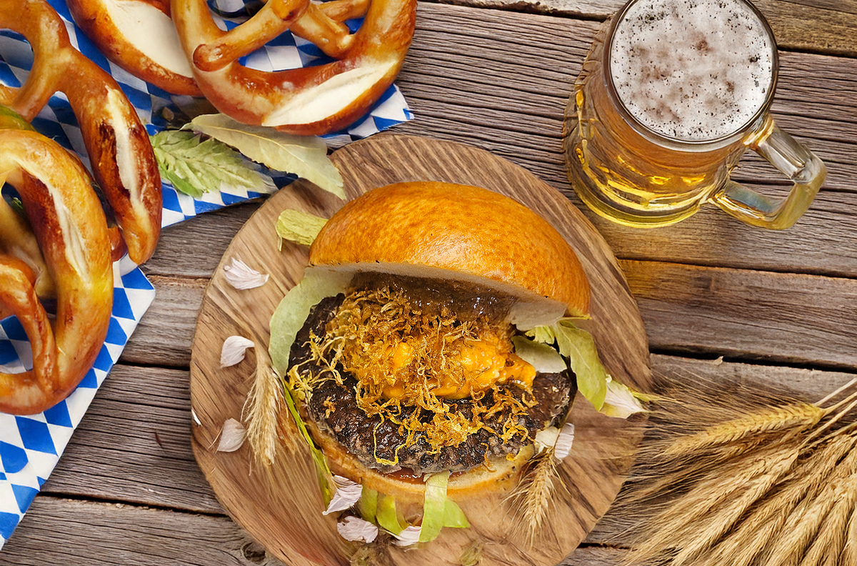 Maccaroni and Cheese / Burger