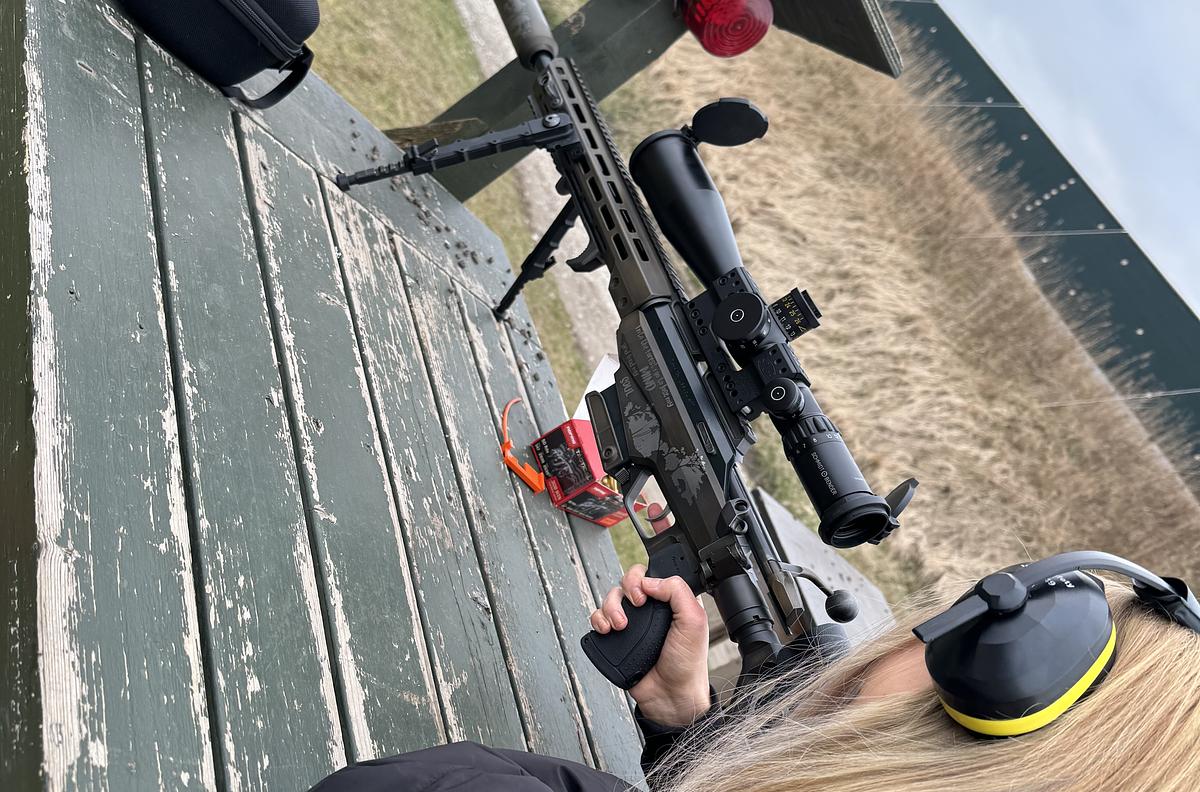 Skydning med pistol og riffel
