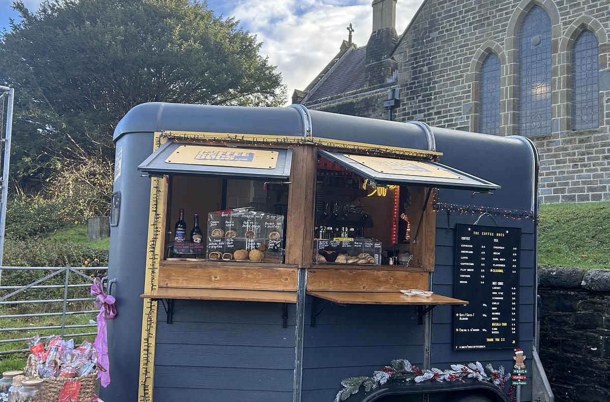 Mobile barista coffee horse box