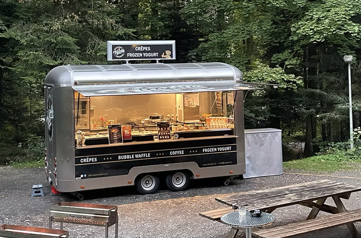 Huebis - Crepes, Coffee, Bubble Waffles, Frozen Yogurt
